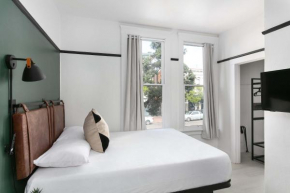 La Ventana Deluxe Suites